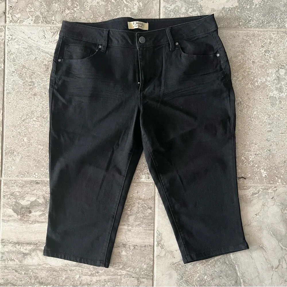 D.Jeans New York Black Capris Shorts in Black, Size 16 New w/o Tag